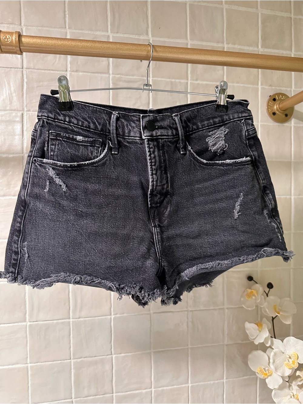 Good American Black Charcoal Distressed Frayed Denim Cutoff Shorts